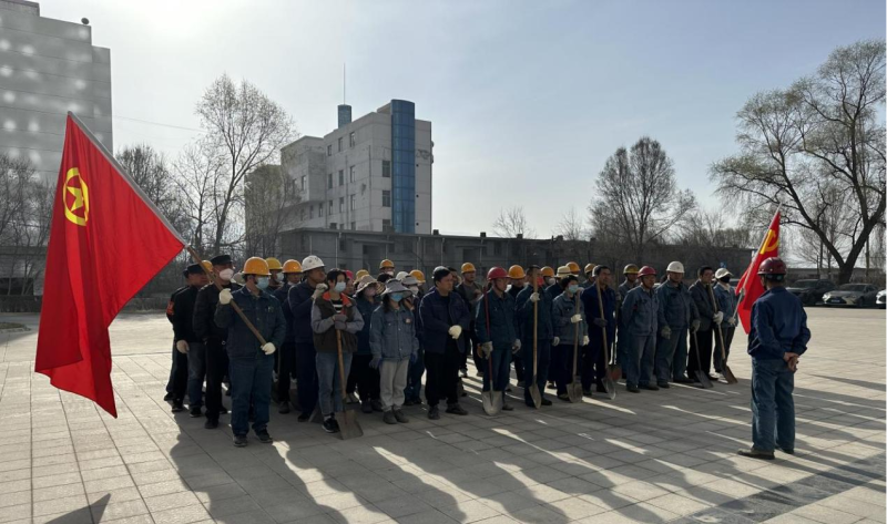 物產(chǎn)工投公司基層黨支部和公司團(tuán)支部聯(lián)合開展&ldquo;共筑家園 正植有你&rdquo;主題黨日、團(tuán)日活動(dòng)