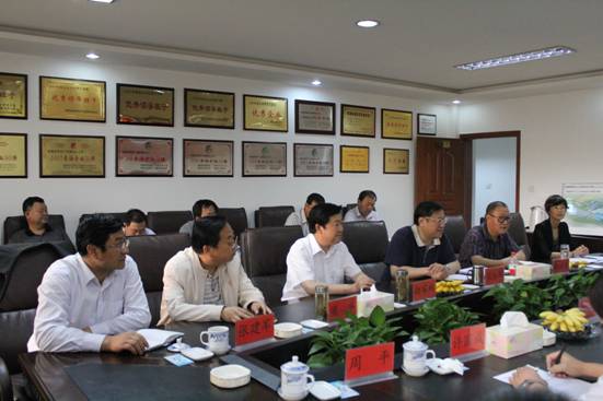 省委常委、副省長駱玉林實地考察物產(chǎn)集團&ldquo;雙百&rdquo;行動重點項目